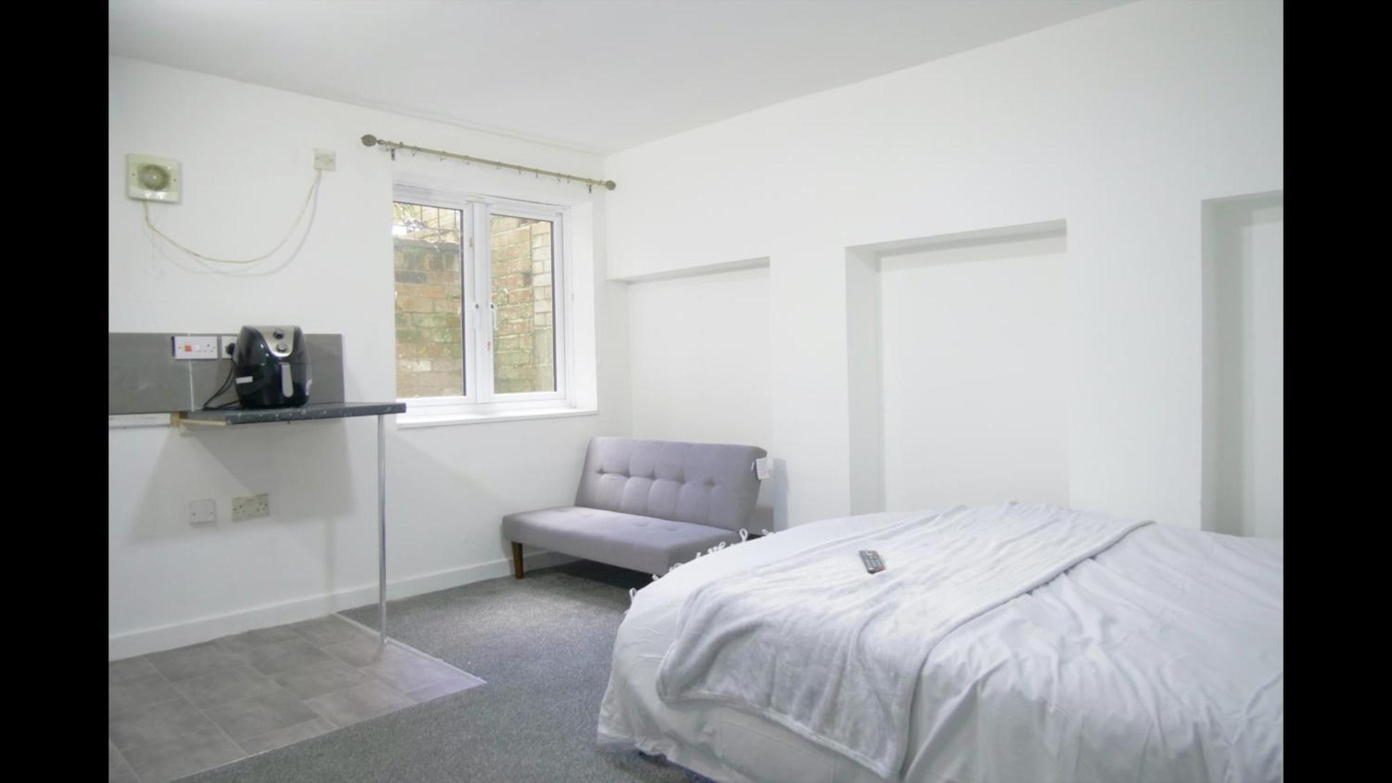 Cosy & Modern 1 Bed Studio Apart-Hotel เลมิงตันสปา ภายนอก รูปภาพ