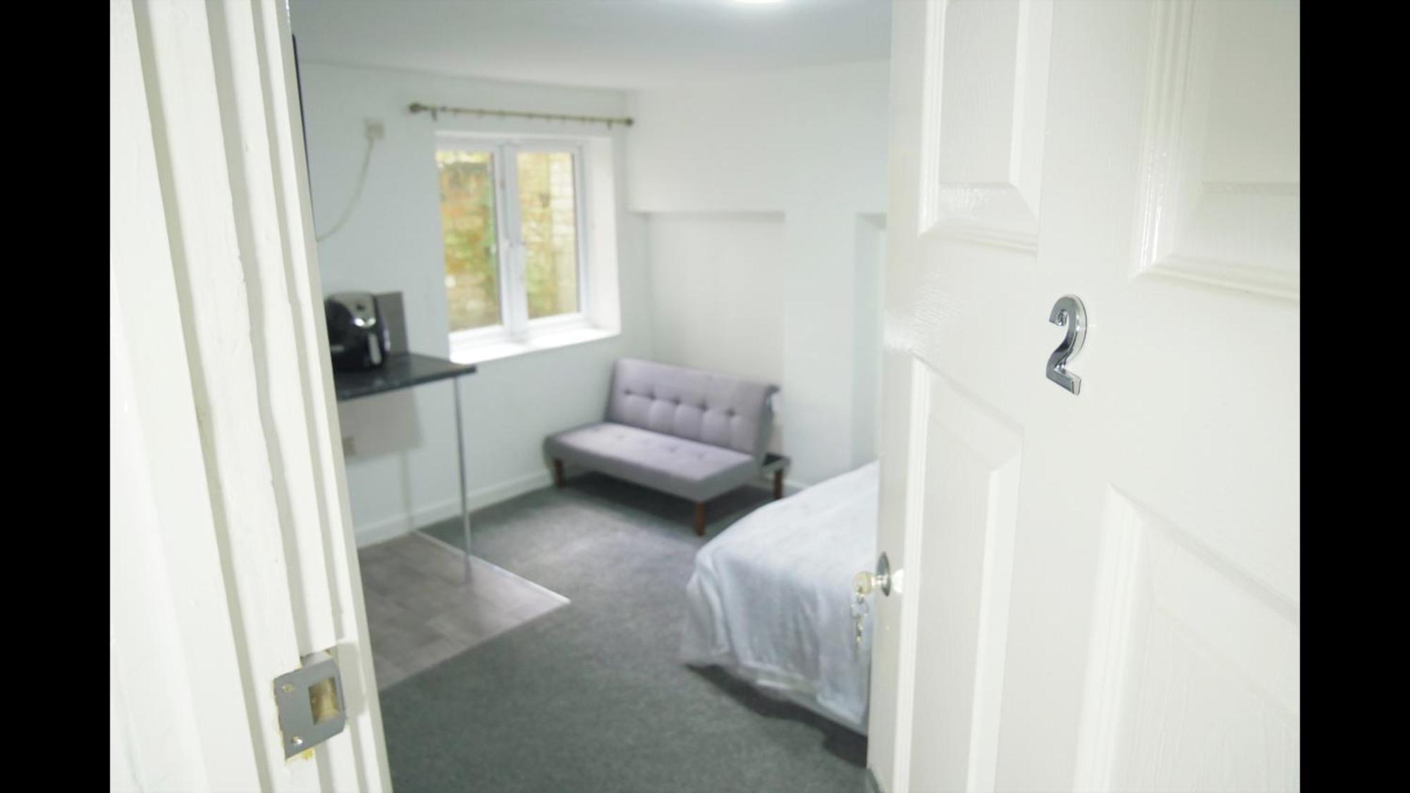 Cosy & Modern 1 Bed Studio Apart-Hotel เลมิงตันสปา ภายนอก รูปภาพ